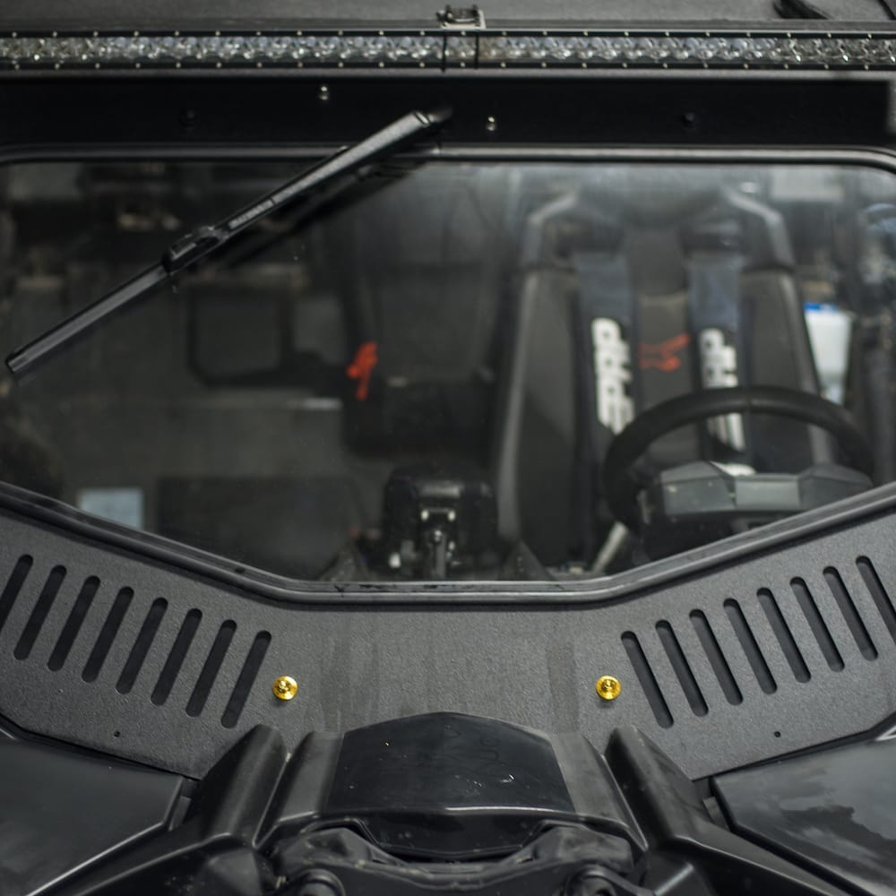 can-am x3 extremalshield front glass view with vents and viper